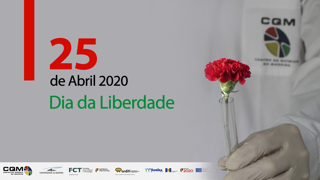 CQM reseacher holding a red carnation, symbol of Portugal's 25th of April revolution