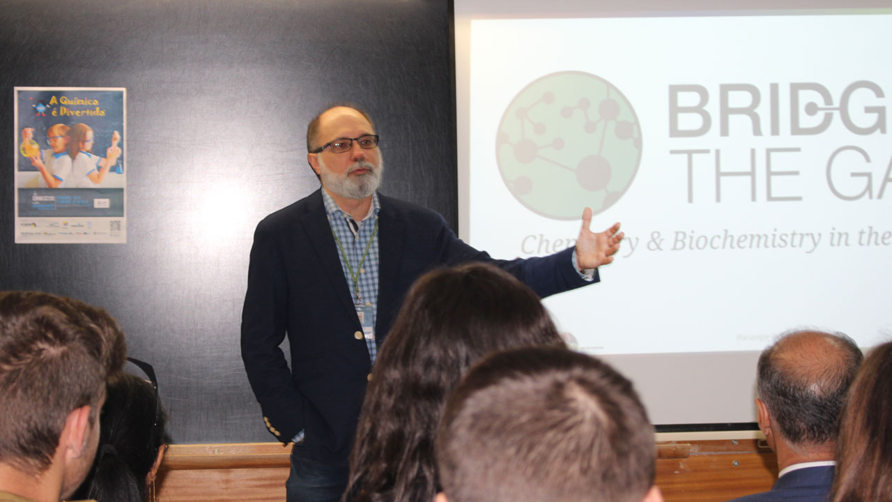 CQM Scientific Coordinator, Professor João Rodrigues at the opening session of the BtG® pilot project.