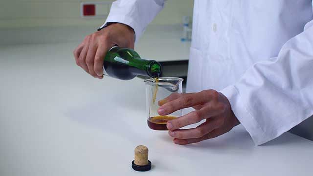 CQM's Analytical Chemistry and Enology Lab.