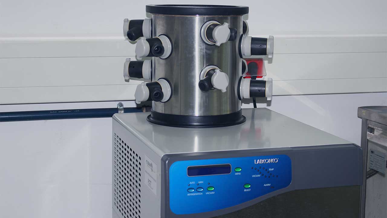 CQM's Labconco Liophylizer.